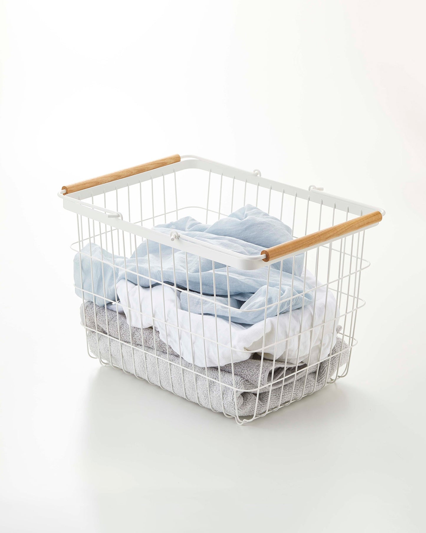 Tosca Laundry Basket Medium in White