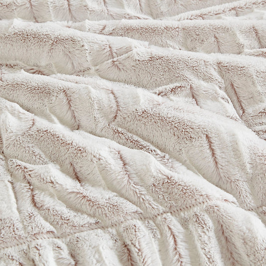 OEKO-TEX Certified Long Faux Fur Comforter Set in Blush