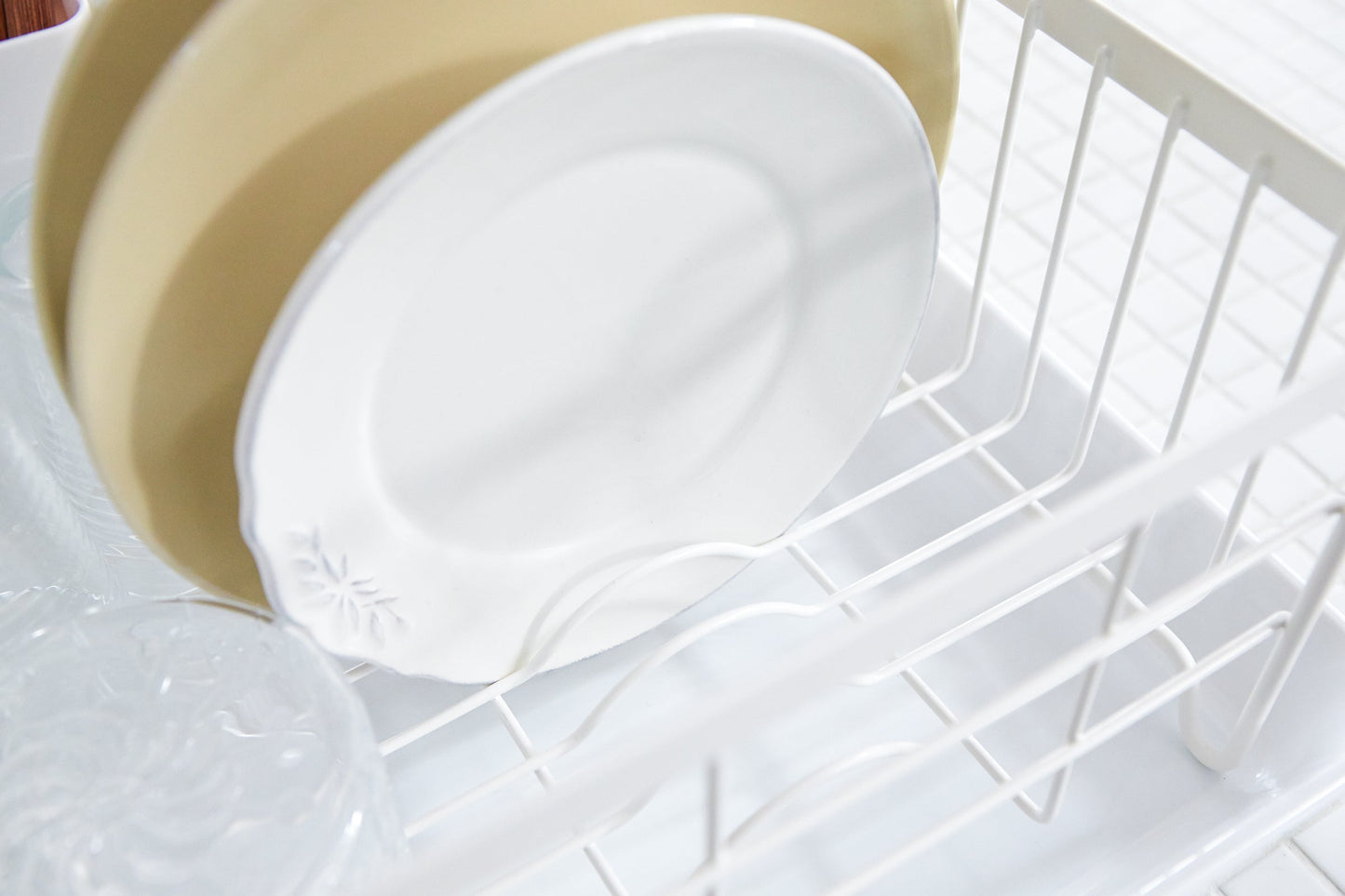 Tosca Dish Drainer Rack in White/Natural